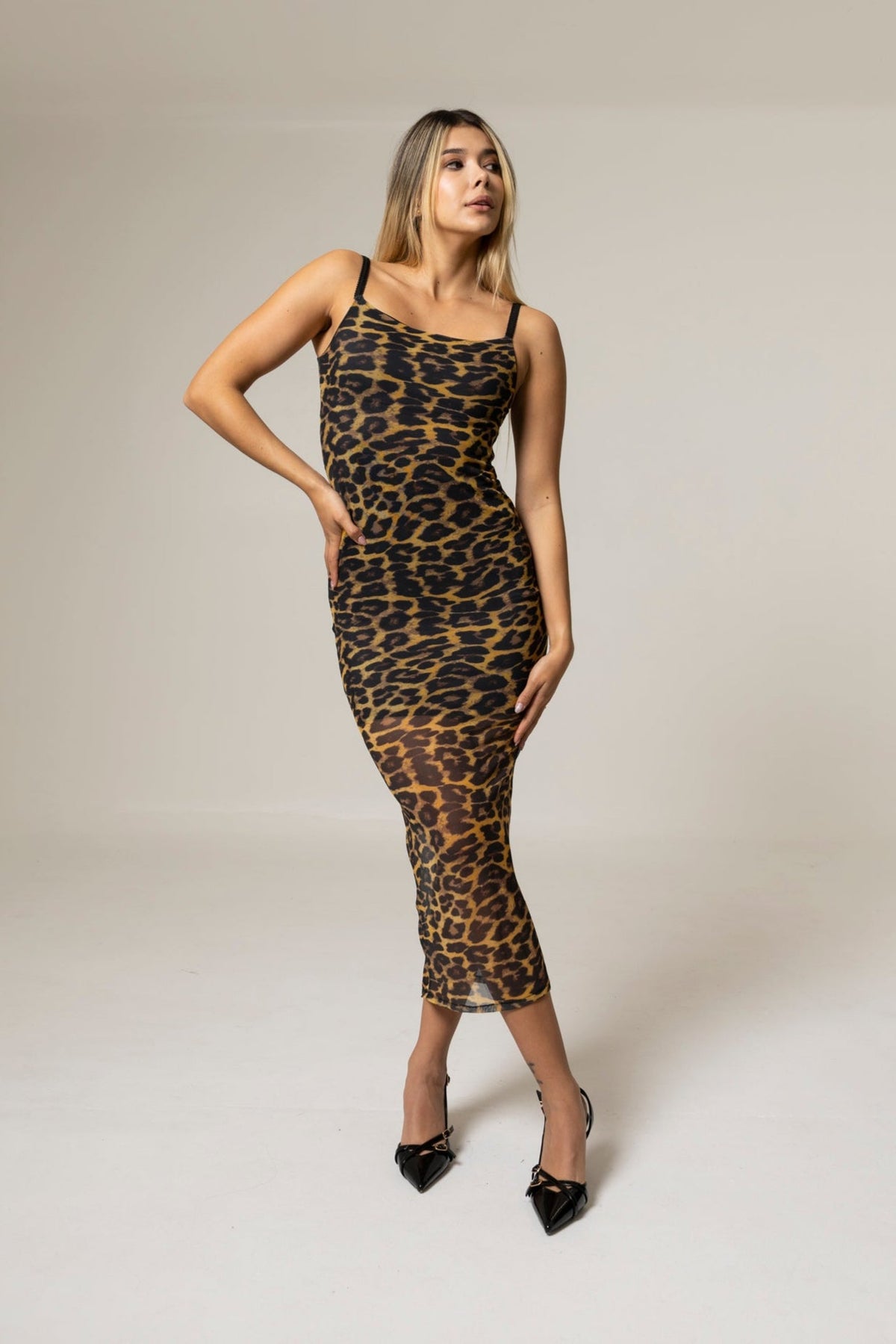 VESTIDO TULL