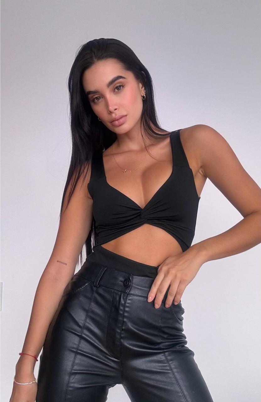 Pack x3 Bodies Negros Básicos – Lola, Madisson y Grecia